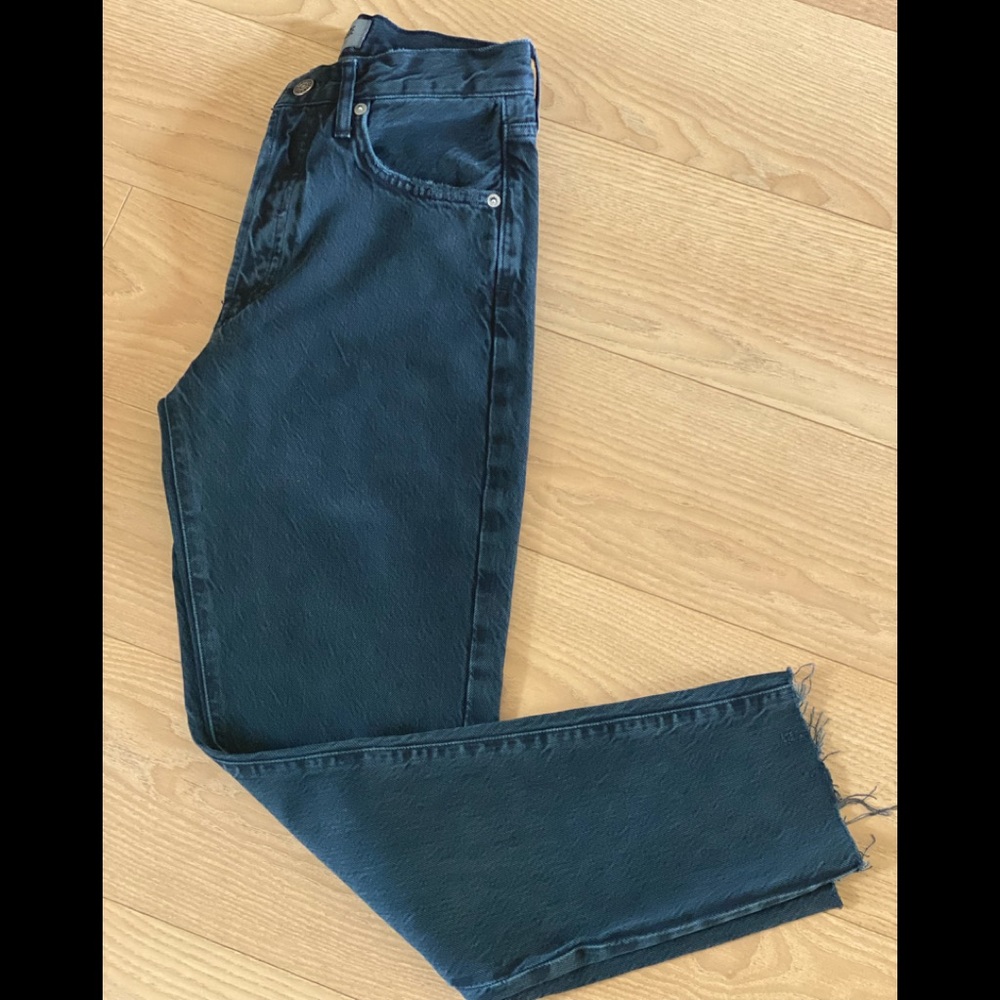 AGOLDIE Black high waist button fly crop